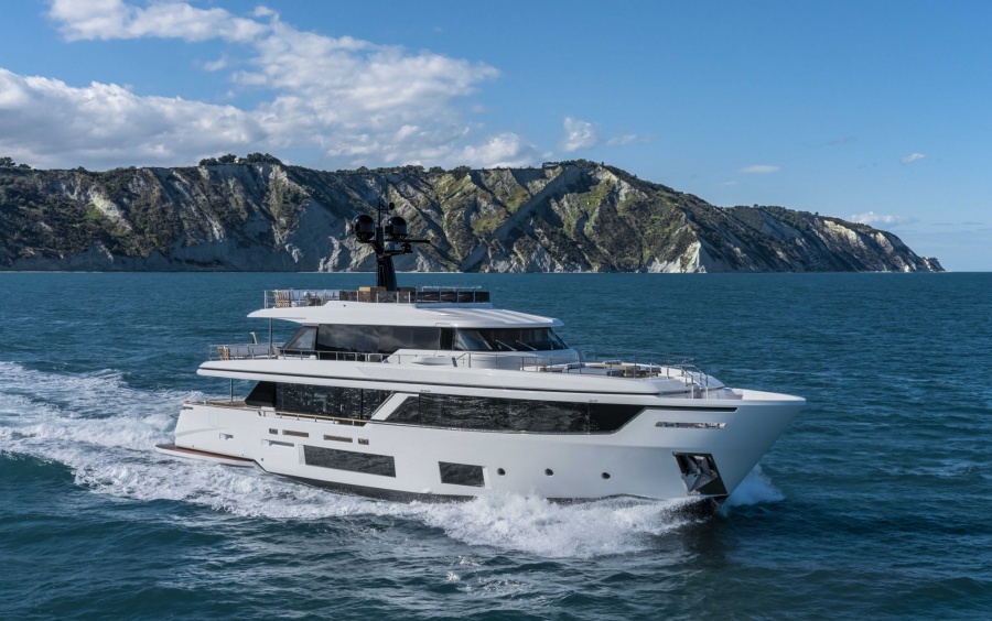 Custom Line Navetta 30: The Art of Serenity at Sea