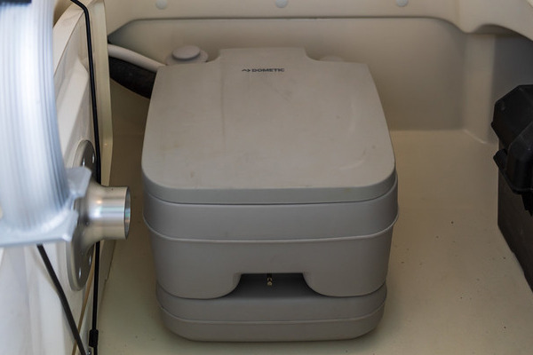 Boston Whaler 210 Montauk фото 1.17