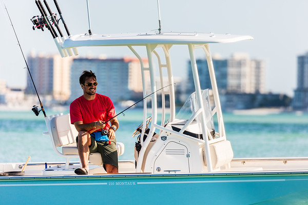 Boston Whaler 210 Montauk фото 1.16