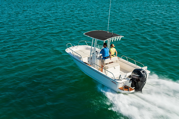 Boston Whaler 190 Montauk фото 1.9