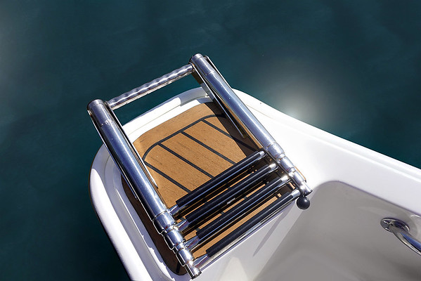 Boston Whaler 130 Super Sport фото 1.6