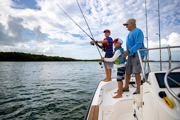 Boston Whaler 170 Montauk фото 1.12