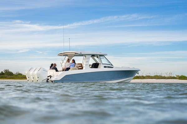 Boston Whaler 350 Realm фото 1.2