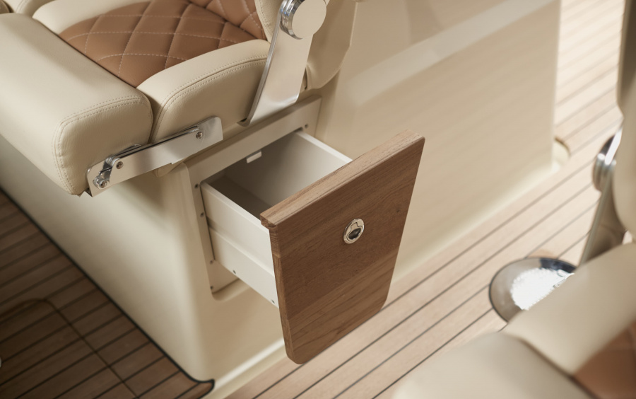 Chris-Craft Calypso 28 фото 2.10