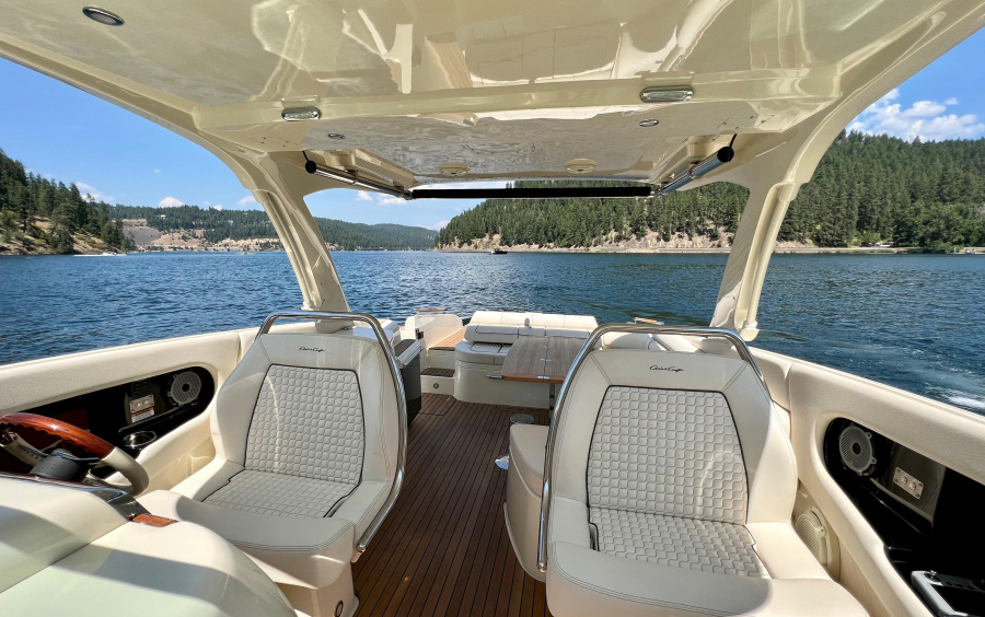 Chris-Craft Launch 35 GT фото 1.20