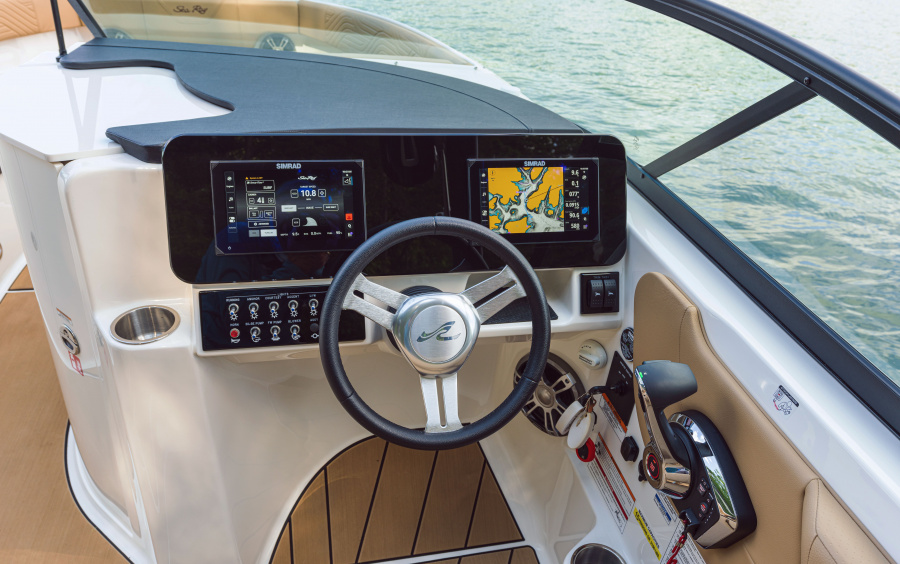 Sea Ray SDX 250 SURF фото 1.2