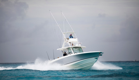 Boston Whaler 380 Outrage