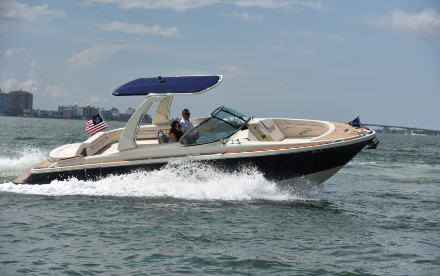 Chris-Craft Launch 28 GT фото 1.1