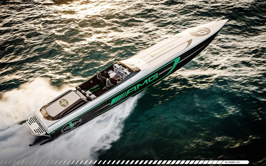 Cigarette Marauder AMG GT S - 2018 фото 1.9