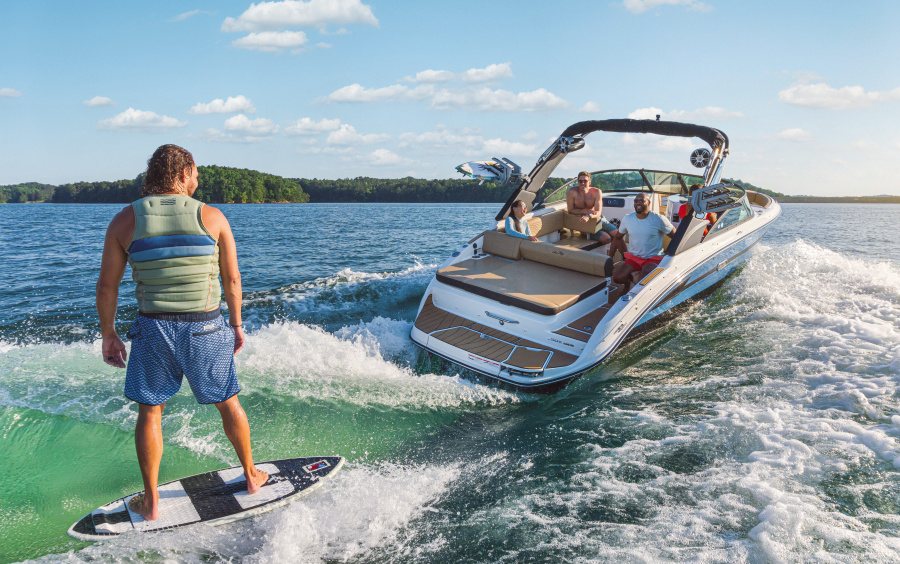 Sea Ray SDX 250 SURF фото 1.5