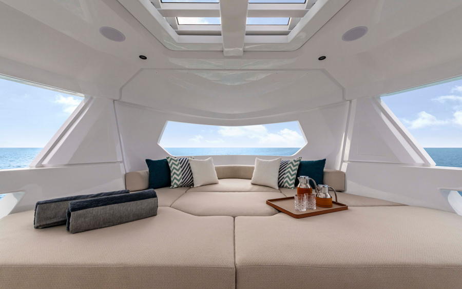 Ferretti Yachts INFYNITO 90 фото 1.19