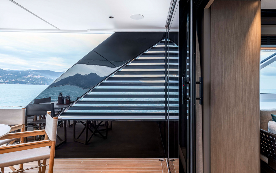 Ferretti Yachts INFYNITO 90 фото 2.59