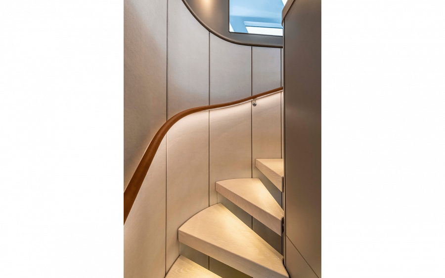 Ferretti Yachts INFYNITO 90 фото 2.29