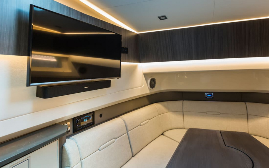 Sea Ray  SLX 400 OB фото 2.13