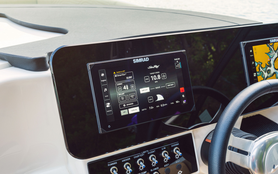 Sea Ray SDX 250 SURF фото 1.3