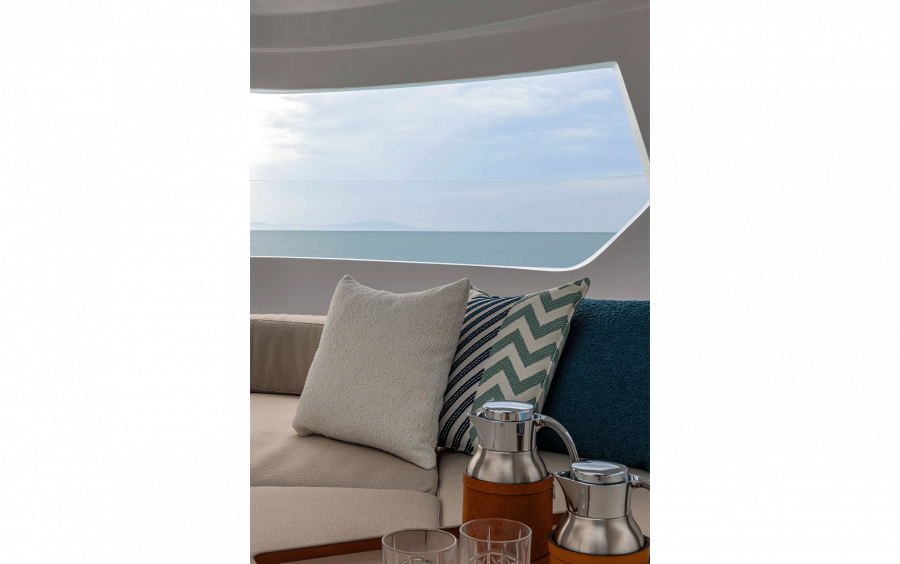 Ferretti Yachts INFYNITO 90 фото 1.21