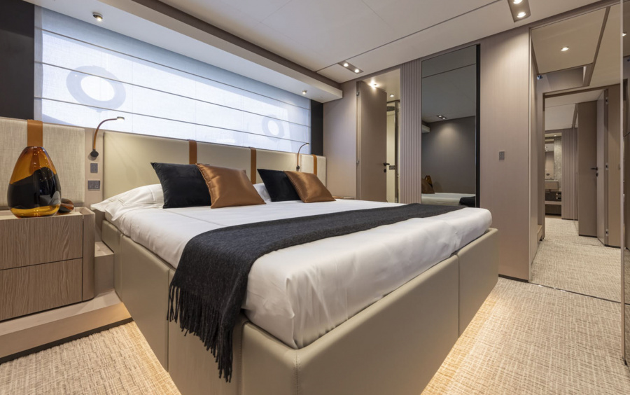 Ferretti Yachts 1000 фото 2.15