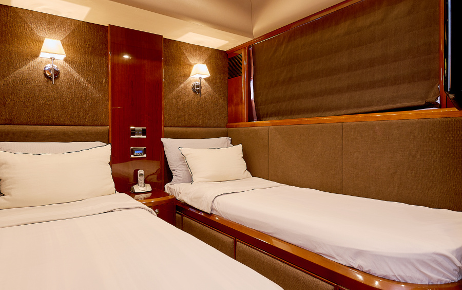 Princess 23M - 2009 фото 2.21