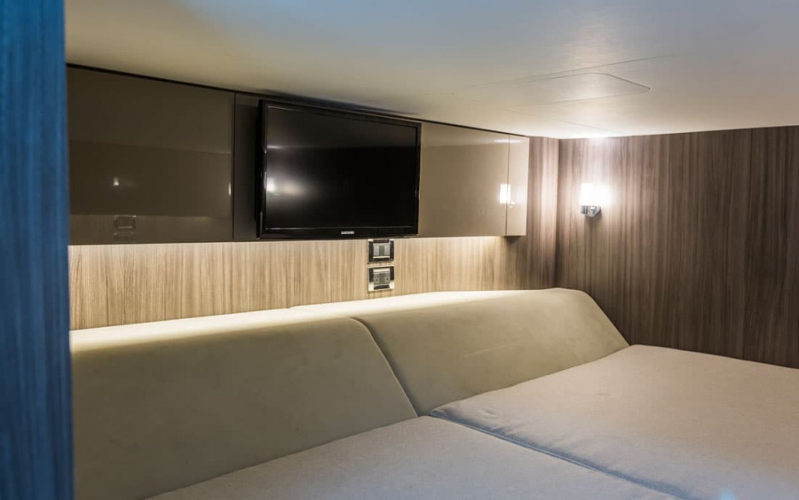 Sea Ray  SLX 400 OB фото 2.14