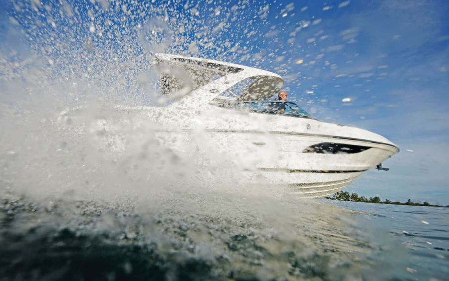 Sea Ray  SLX 350 фото 1.2