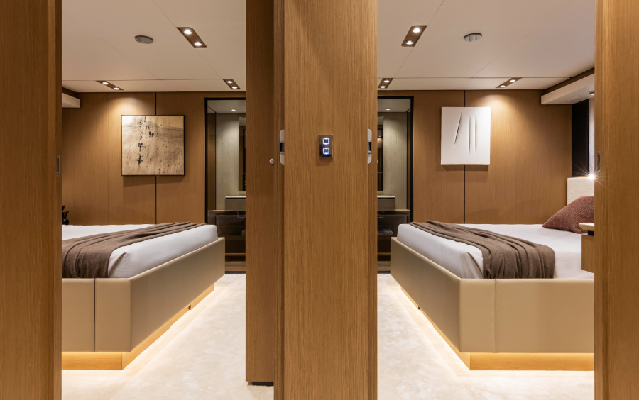 Ferretti Yachts 1000 фото 2.34