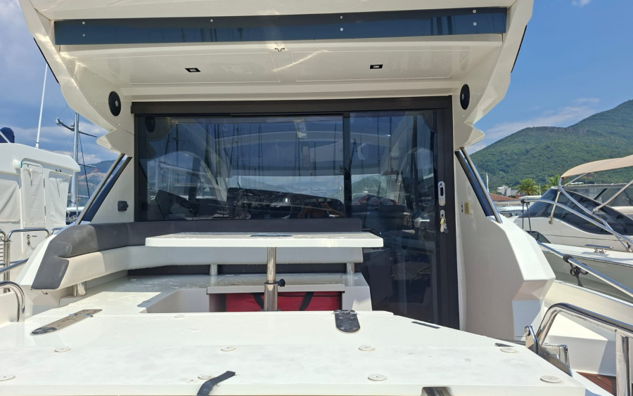 Galeon 445 HTS фото 1.3