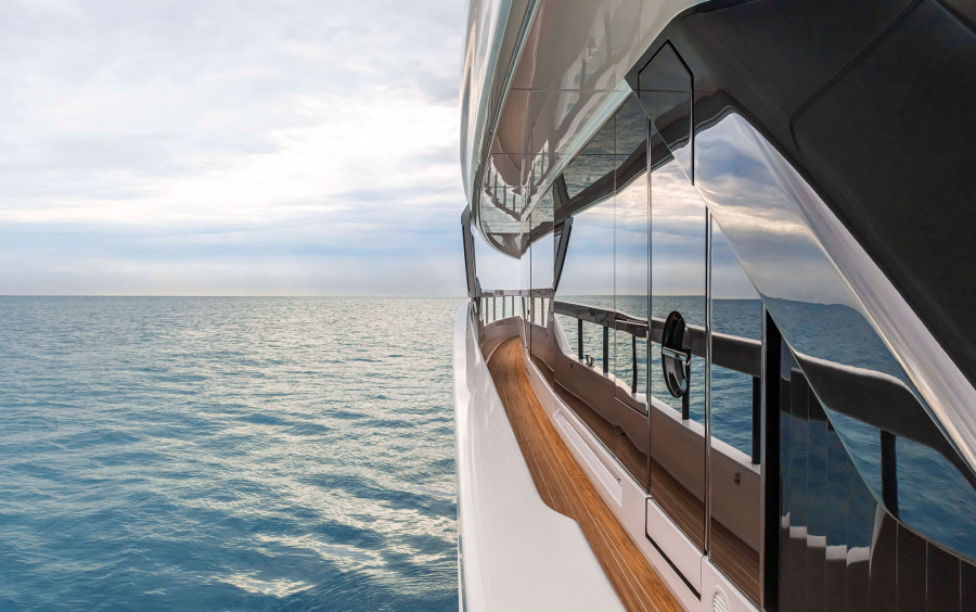 Ferretti Yachts INFYNITO 90 фото 1.11