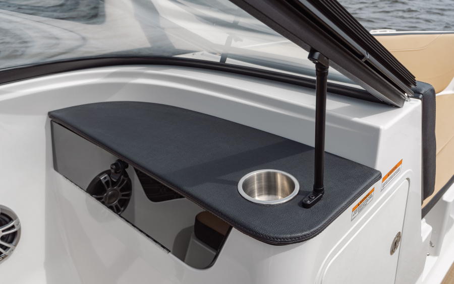 Sea Ray 190 SPX/737 фото 1.5