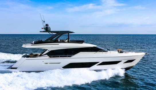 Ferretti Yachts 720