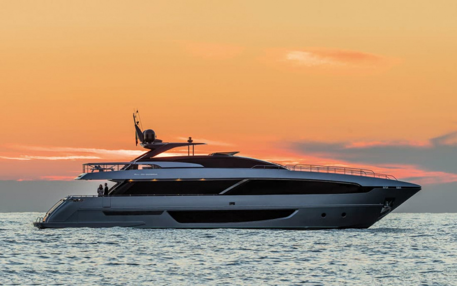 Riva 102' Corsaro Super фото 1.1