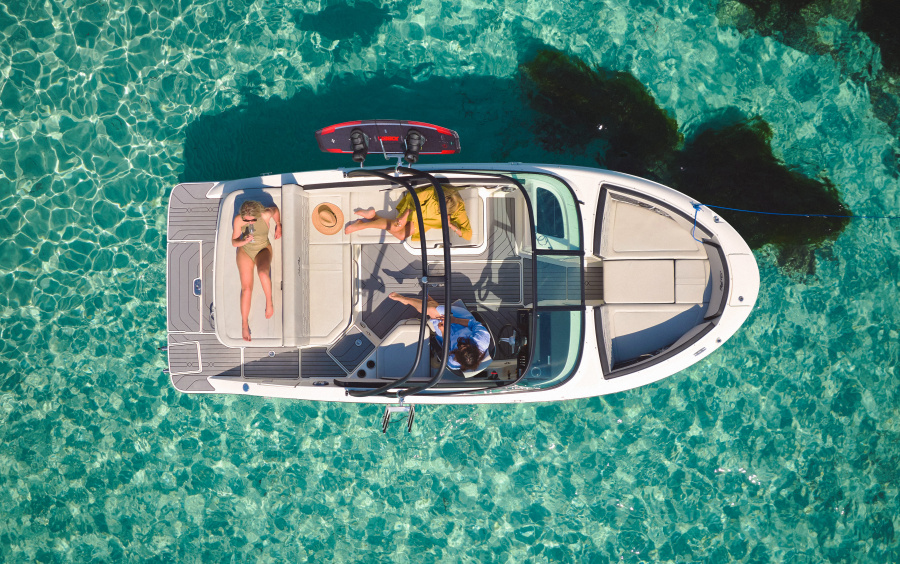 Sea Ray  210 SPX/570 фото 1.7