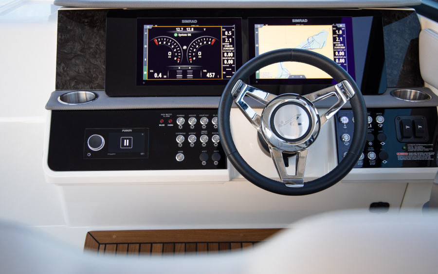 Sea Ray Sundancer 320 Outboard фото 1.4