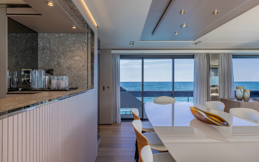 Ferretti Yachts 1000 фото 2.7