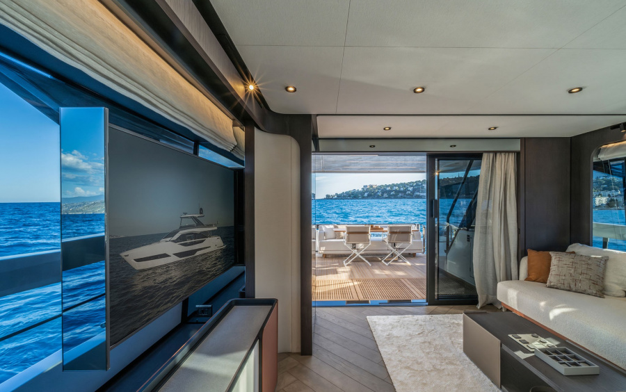 Ferretti Yachts 800 фото 2.4
