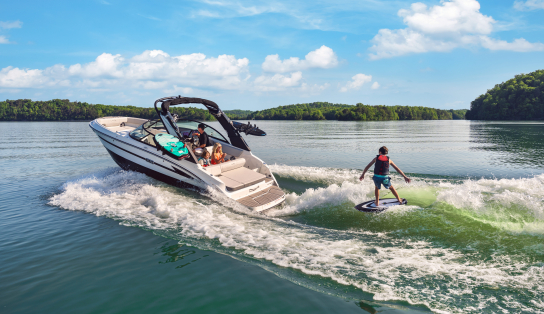 Sea Ray SDX 230 Surf