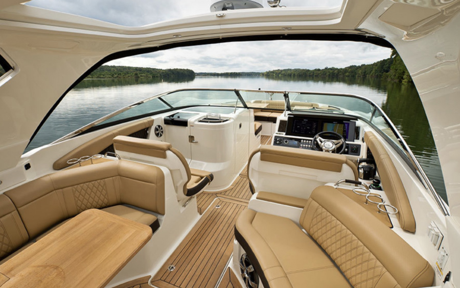 Sea Ray  SLX 350 OB (Outboard) фото 1.3