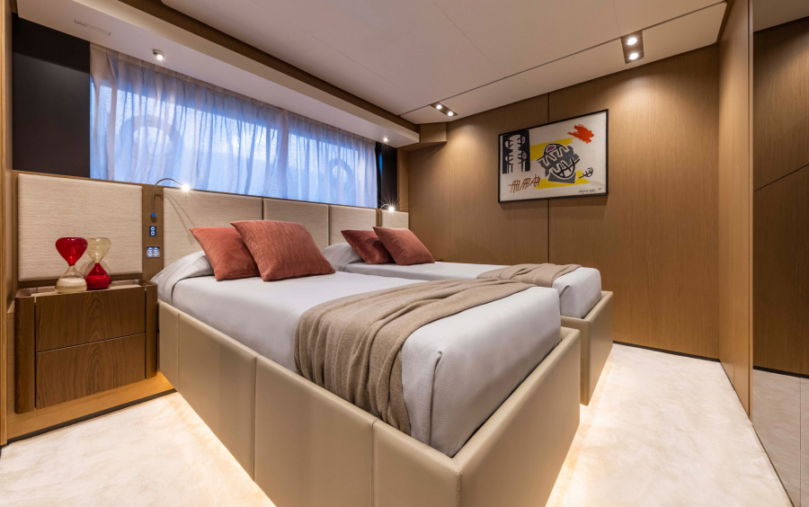Ferretti Yachts 1000 фото 2.39