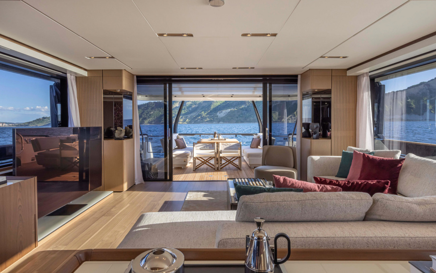 Ferretti Yachts 1000 фото 2.49