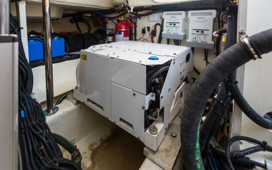 Sea Ray  SLX 400 OB фото 2.15