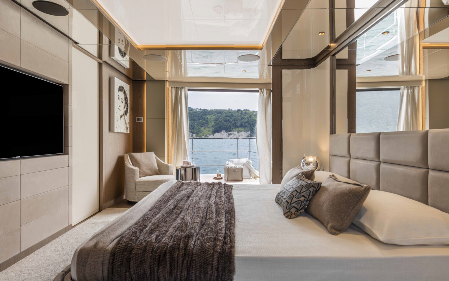 Custom Line Saetta 106 фото 2.9