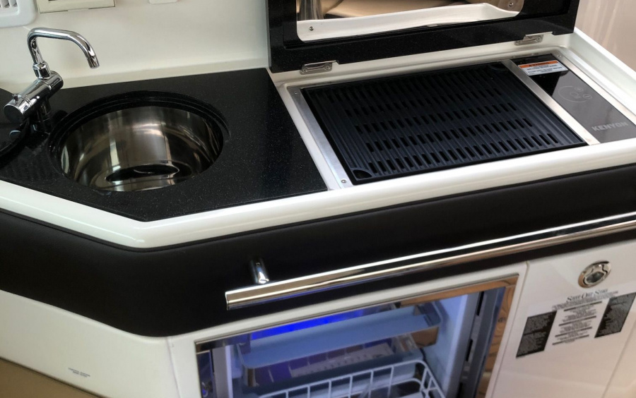 Sea Ray Sundancer 320 Coupe/546 фото 1.10