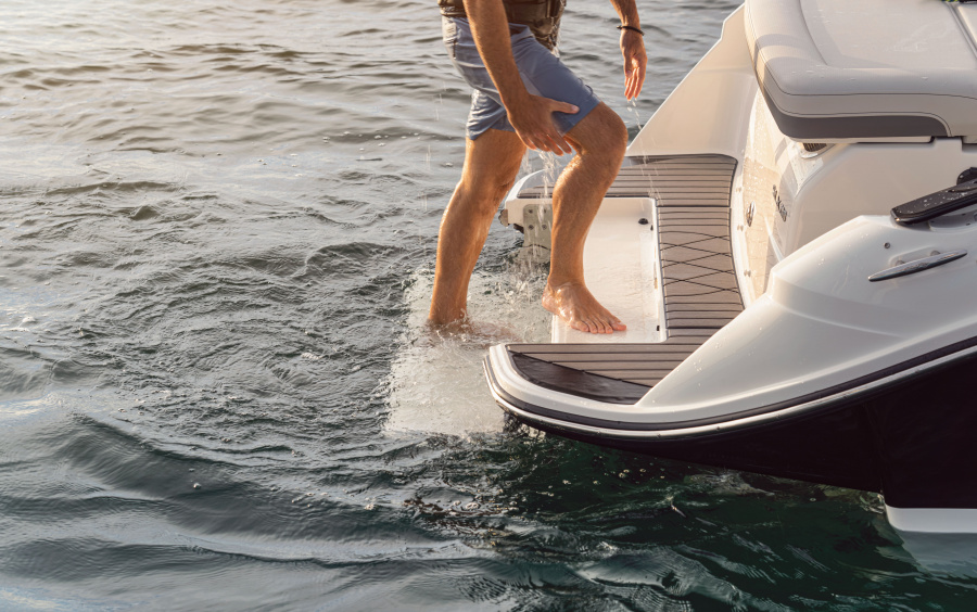 Sea Ray  Sea Ray SLX 260-Surf фото 1.4